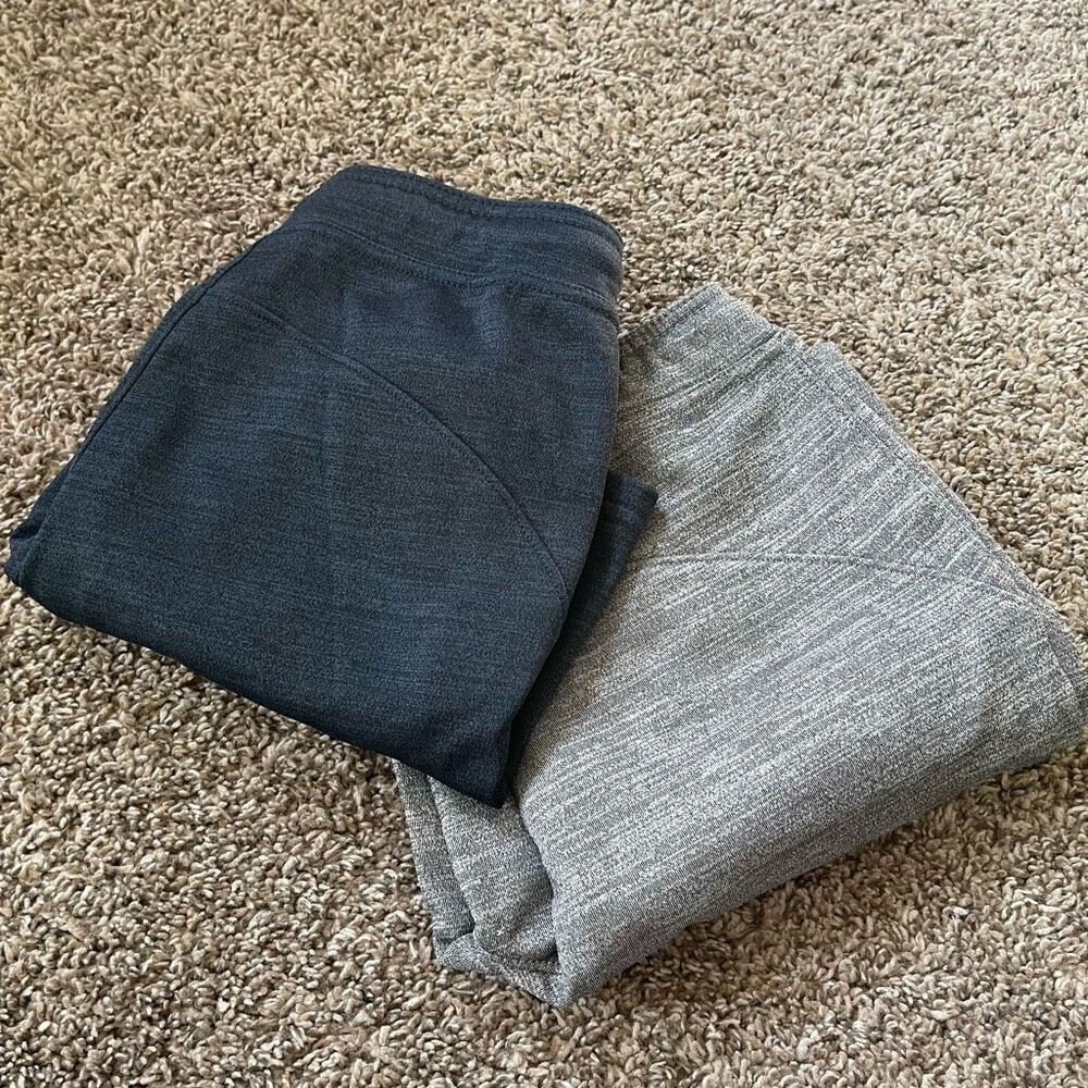 Hollywood boys shorts drawstring size small/medium